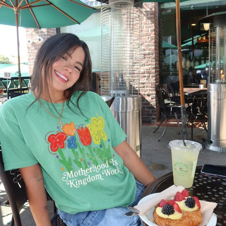 Motherhood Is A Kingdom Work T-shirt