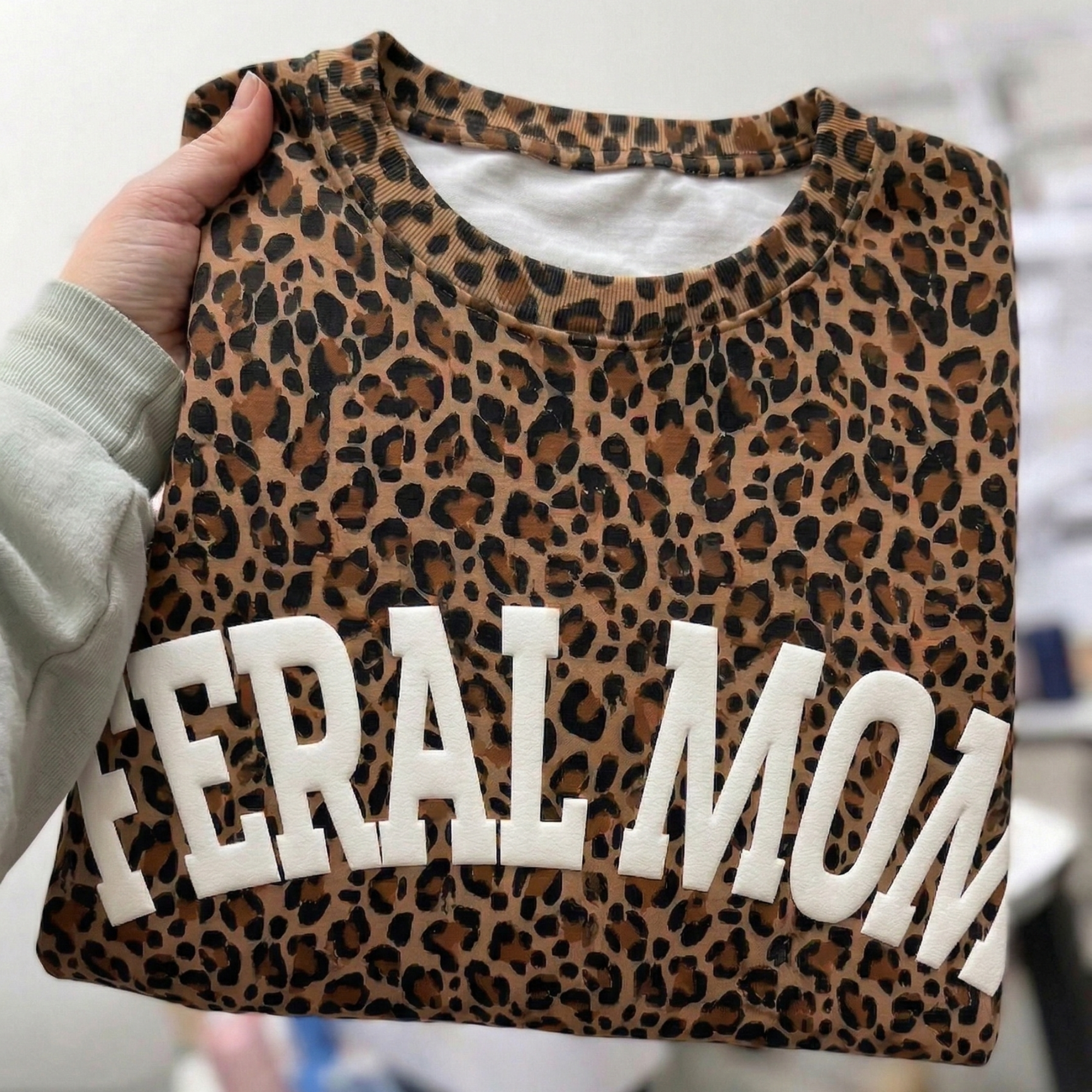 PUFF 'FERAL MOM' Leopard T-shirt