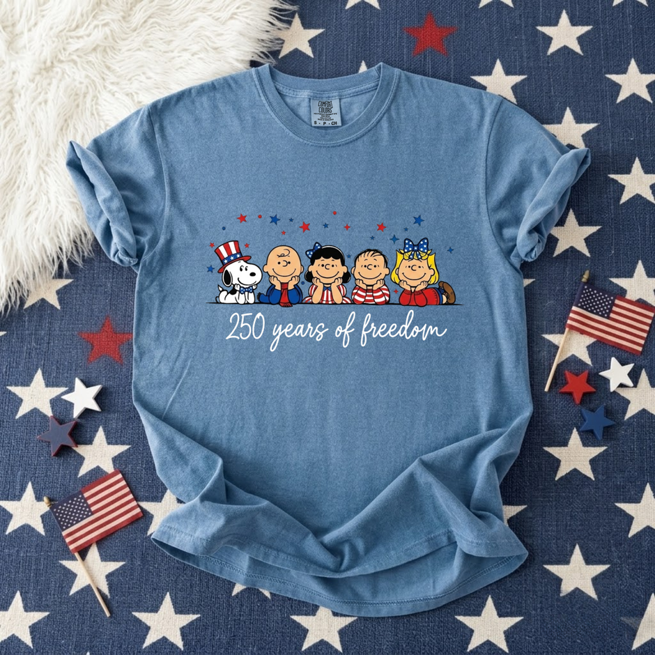 Puppy Patriotic Cartoon 250 Years T-shirt