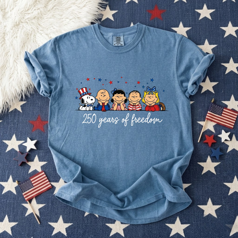 Puppy Patriotic Cartoon 250 Years T-shirt