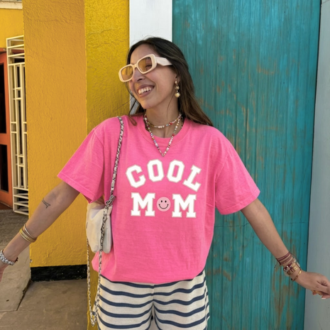 Cool Mom Smiley Face Graphic T-Shirt