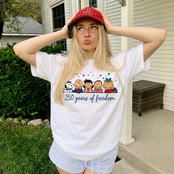 Puppy Patriotic Cartoon 250 Years T-shirt
