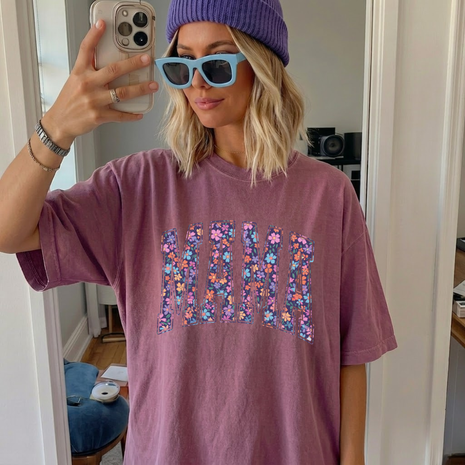 Boho Mama Flower Graphic T-shirt