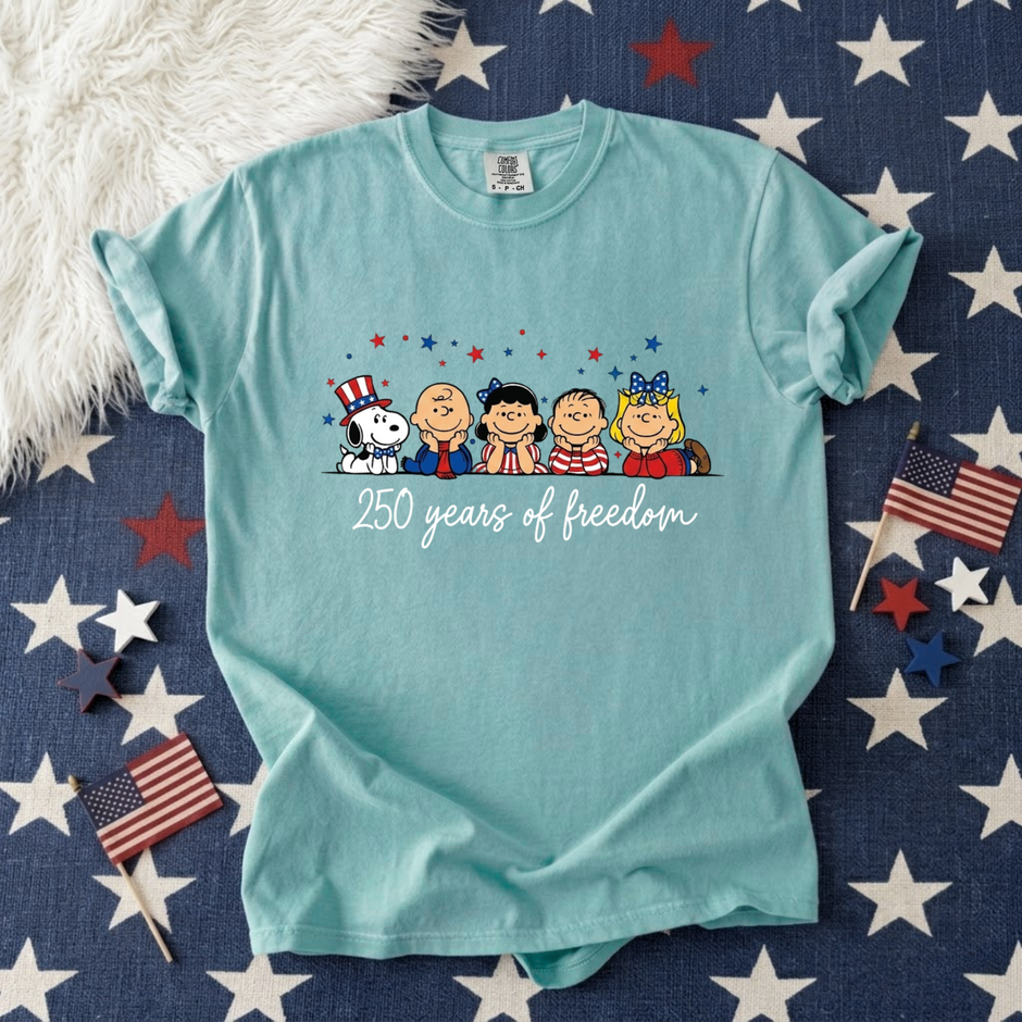 Puppy Patriotic Cartoon 250 Years T-shirt