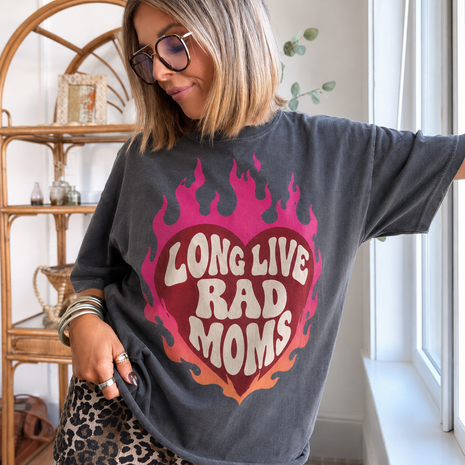 Long Live Rad Moms Trendy T-shirt