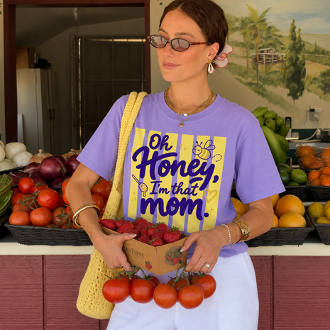 Oh Honey I'm That Mom Graphic T-shirt