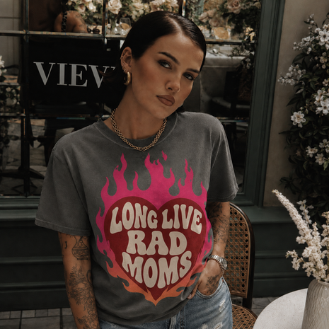 Long Live Rad Moms Trendy T-shirt