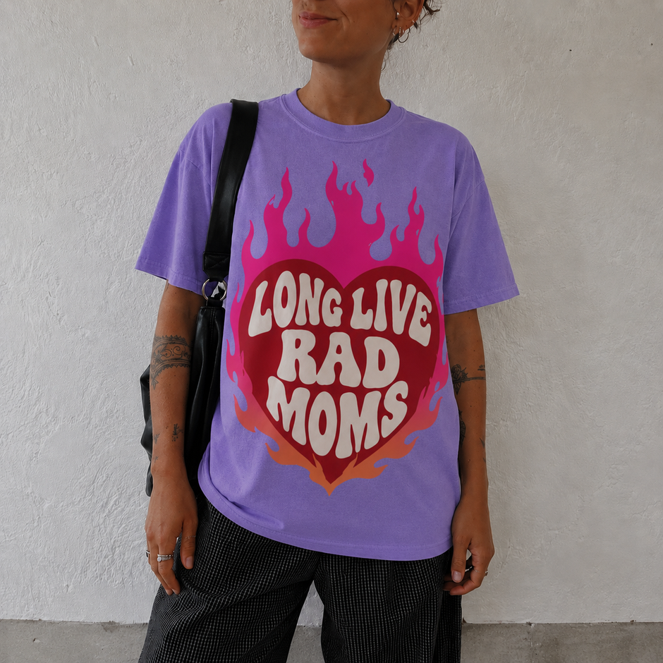 Long Live Rad Moms Trendy T-shirt